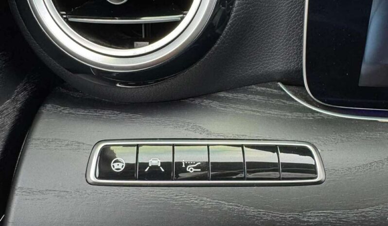 
								2016 Mercedes-Benz E pilnas									