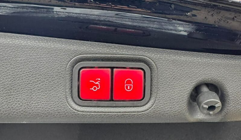 
								2016 Mercedes-Benz E pilnas									