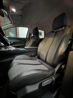 
										2018 Peugeot 3008 pilnas									