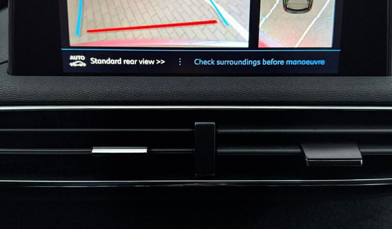 
								2018 Peugeot 3008 pilnas									