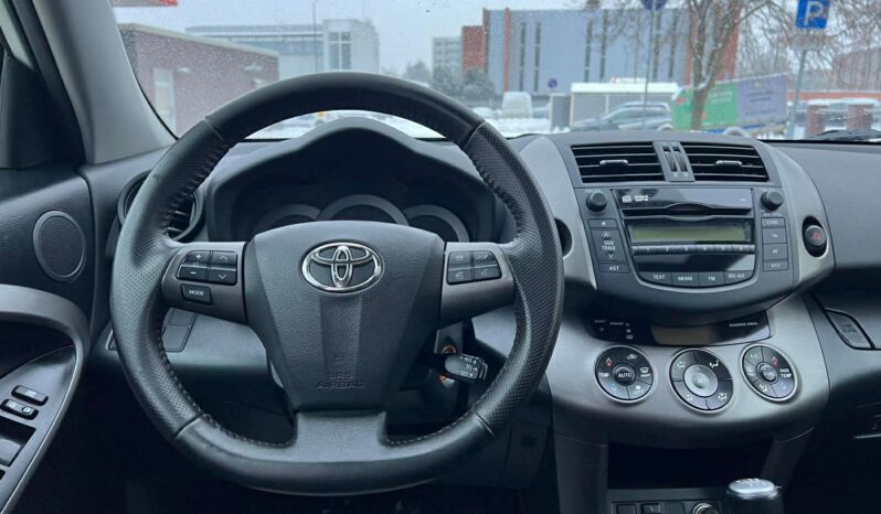 
								2012 TOYOTA RAV-4 pilnas									