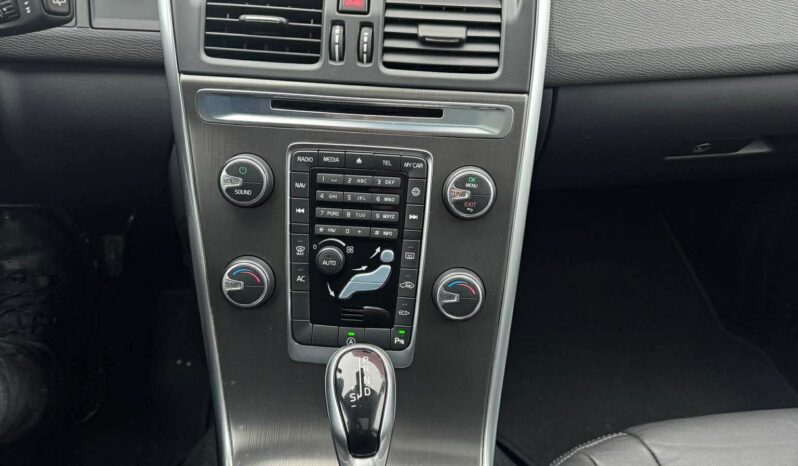 
								2014 VOLVO XC60 pilnas									