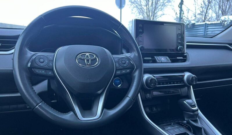 
								2022 TOYOTA RAV-4 pilnas									