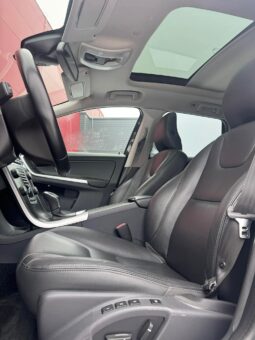 
										2014 VOLVO XC60 pilnas									