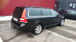 2014 VOLVO V70