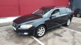 2014 VOLVO V70