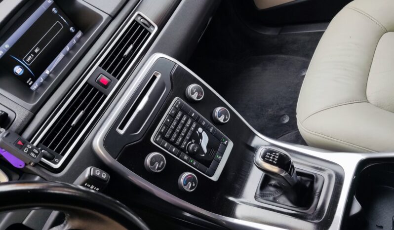 
								2014 VOLVO V70 pilnas									