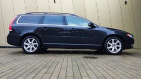 2014 VOLVO V70