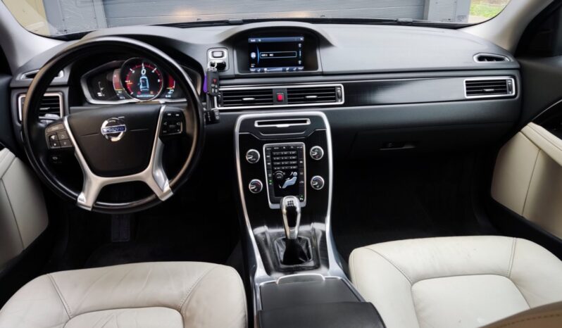 
								2014 VOLVO V70 pilnas									