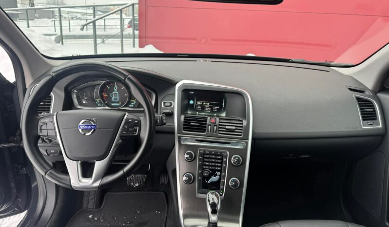 
								2014 VOLVO XC60 pilnas									