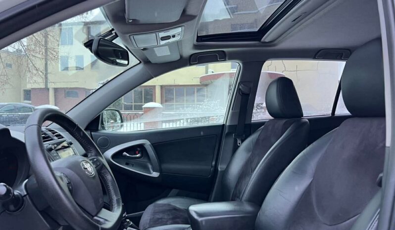 
								2012 TOYOTA RAV-4 pilnas									