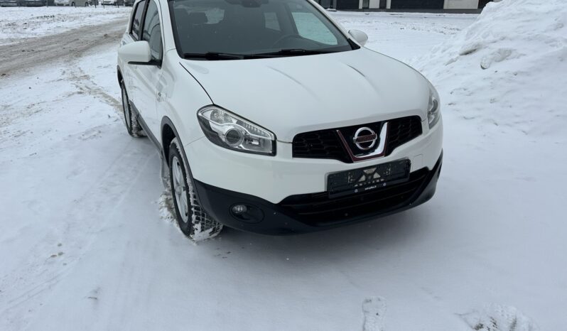 
								Nissan Qashqai pilnas									