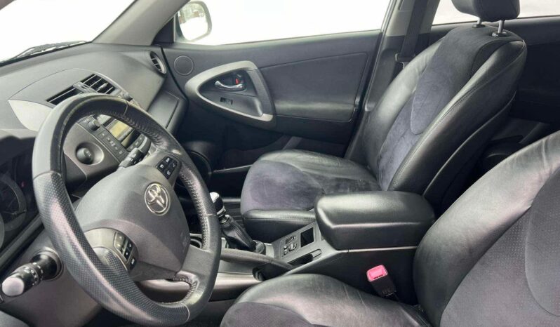
								2012 TOYOTA RAV-4 pilnas									