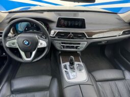 
										BMW 740 pilnas									