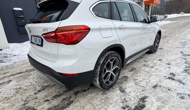 
								2016 BMW X1 pilnas									