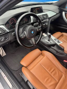 
										2015 BMW 318 pilnas									