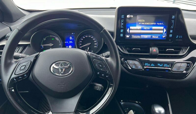 
								2020 TOYOTA CH-R pilnas									