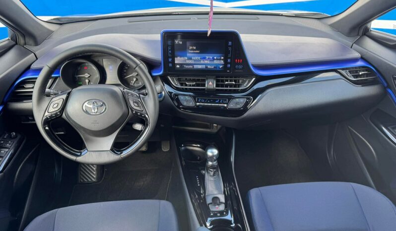 
								2017 TOYOTA C-HR pilnas									