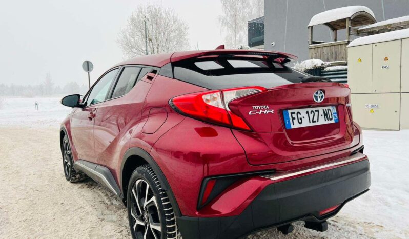 
								2020 TOYOTA CH-R pilnas									