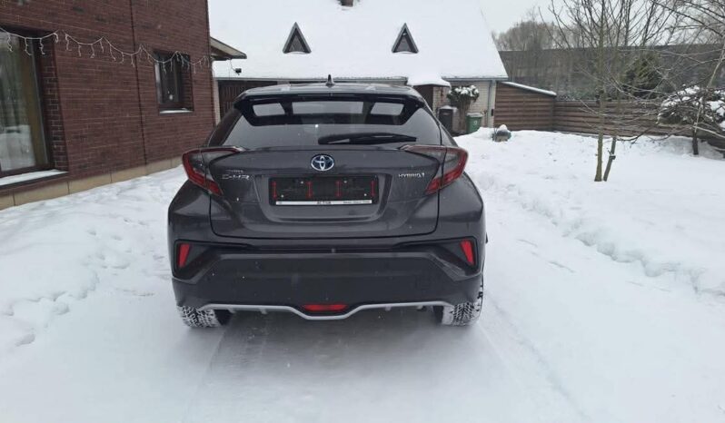 
								2018 TOYOTA C-HR pilnas									