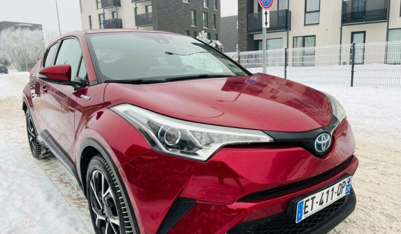 
								2020 TOYOTA CH-R pilnas									