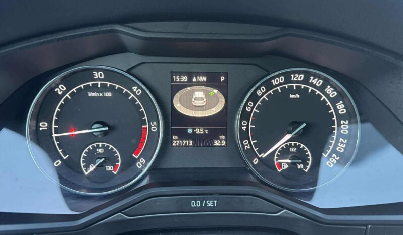 
								2016 SKODA SUPERB pilnas									