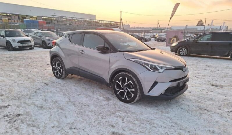 
								2017 TOYOTA C-HR pilnas									