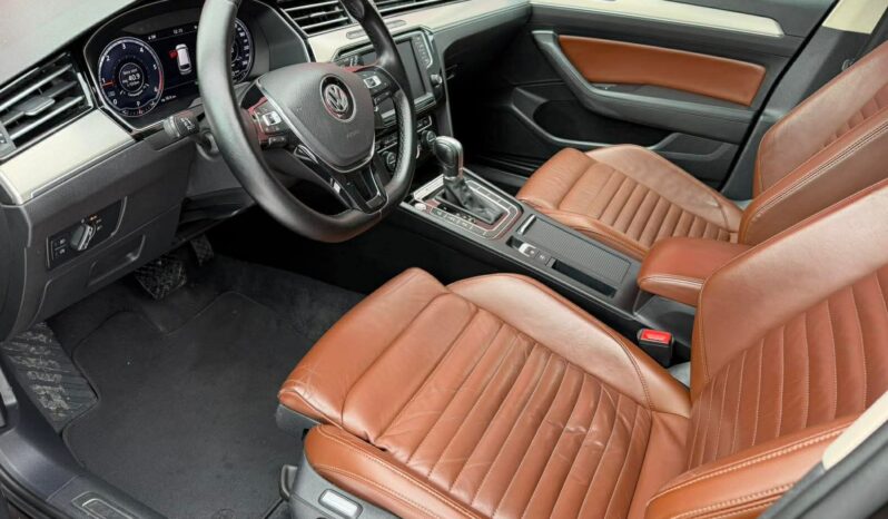 
								2015 VOLKSWAGEN PASSAT pilnas									