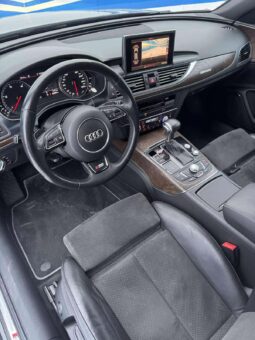 
										Audi A6 pilnas									
