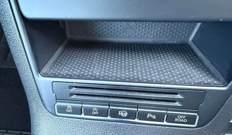 
								Volkswagen Tiguan pilnas									