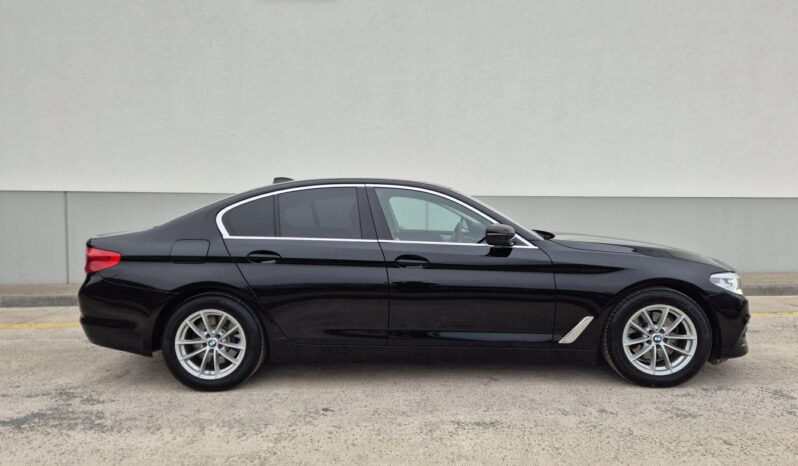 
								BMW 520 pilnas									
