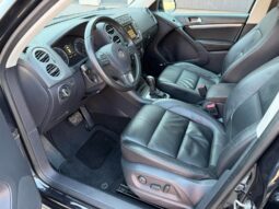 
										Volkswagen Tiguan pilnas									