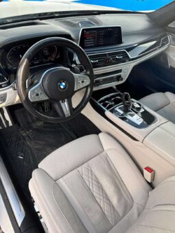 
										BMW 750 pilnas									