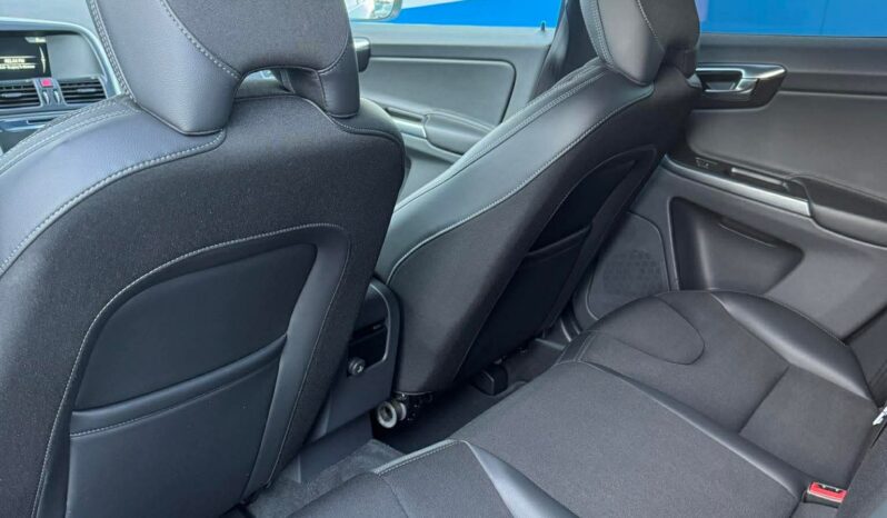 
								2015 VOLVO XC60 pilnas									