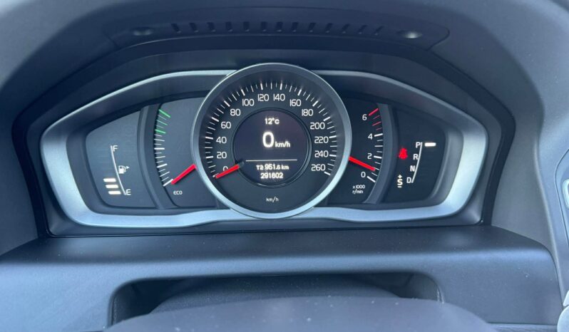 
								2015 VOLVO XC60 pilnas									