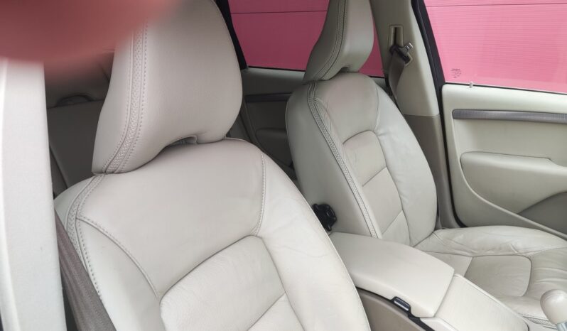 
								2010 VOLVO XC70 pilnas									