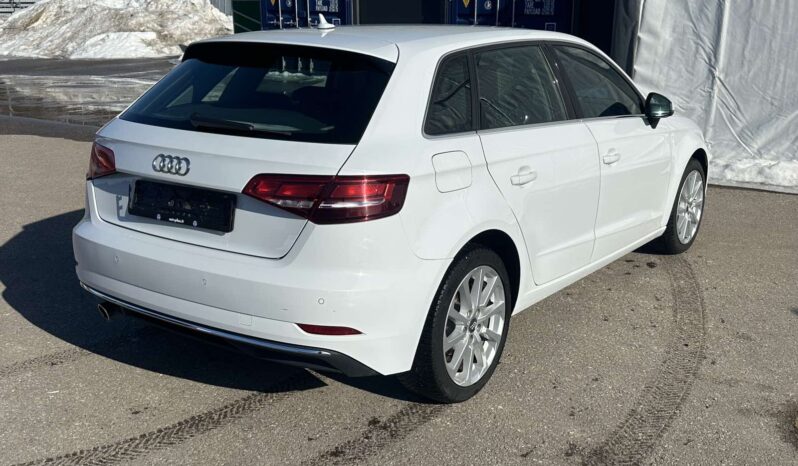 
								2017 AUDI A3 pilnas									