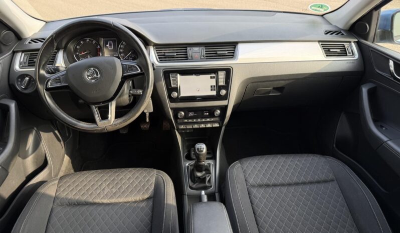 
								2017 SKODA RAPID pilnas									