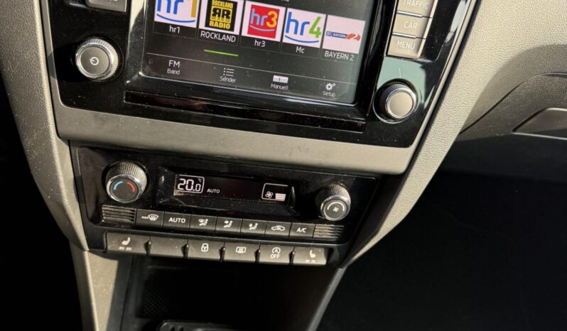 
								2017 SKODA RAPID pilnas									