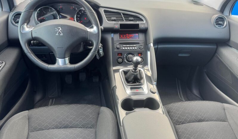 
								2015 PEUGEOT 3008 pilnas									