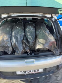 
										2015 PEUGEOT 3008 pilnas									