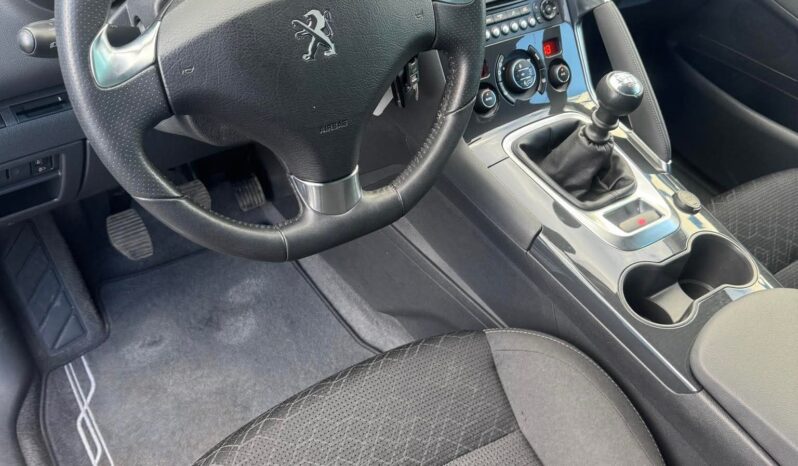 
								2015 PEUGEOT 3008 pilnas									