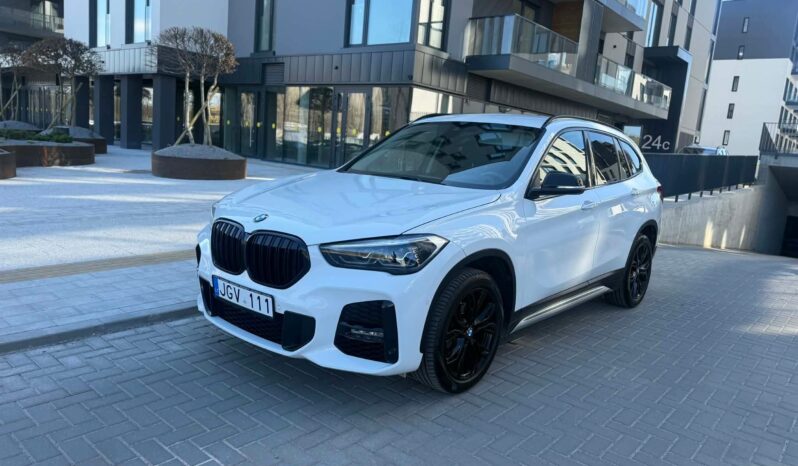 
								2020 BMW X1 pilnas									