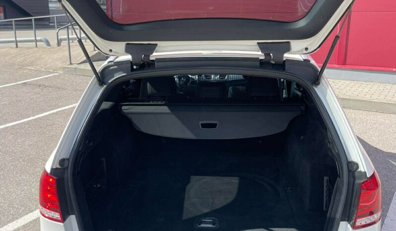 
								2013 MERCEDES BENZ E350 pilnas									