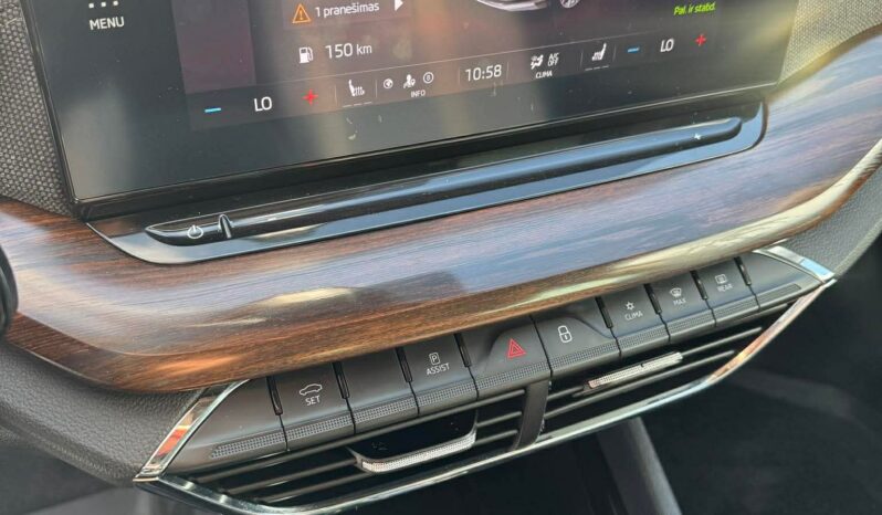 
								Skoda Octavia Scout pilnas									