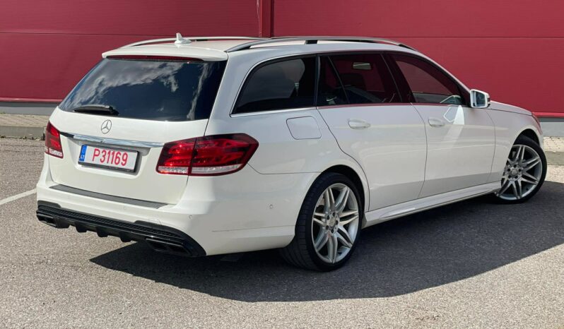 
								2013 MERCEDES BENZ E350 pilnas									