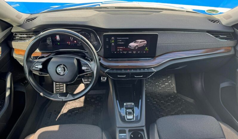 
								Skoda Octavia Scout pilnas									