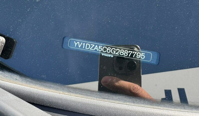 
								2016 VOLVO XC60 pilnas									