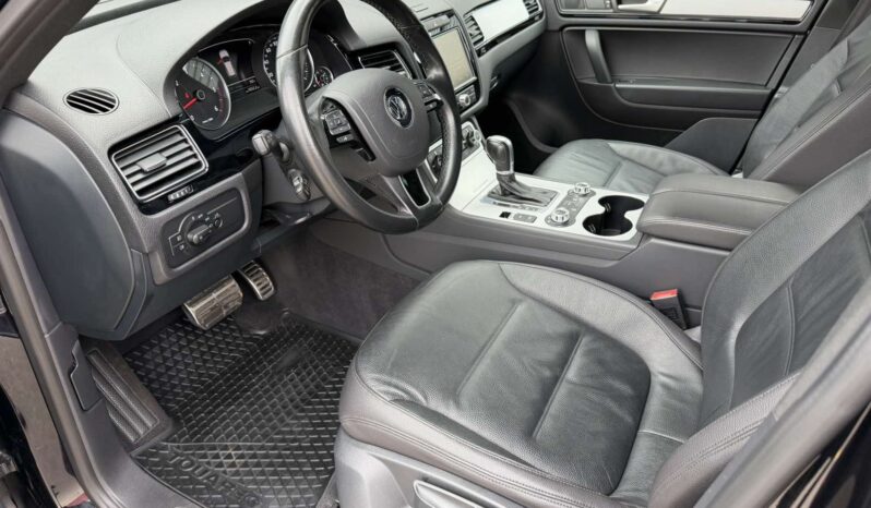 
								2014 VOLKSWAGEN TOUREG pilnas									