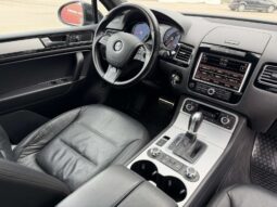 2014 VOLKSWAGEN TOUREG